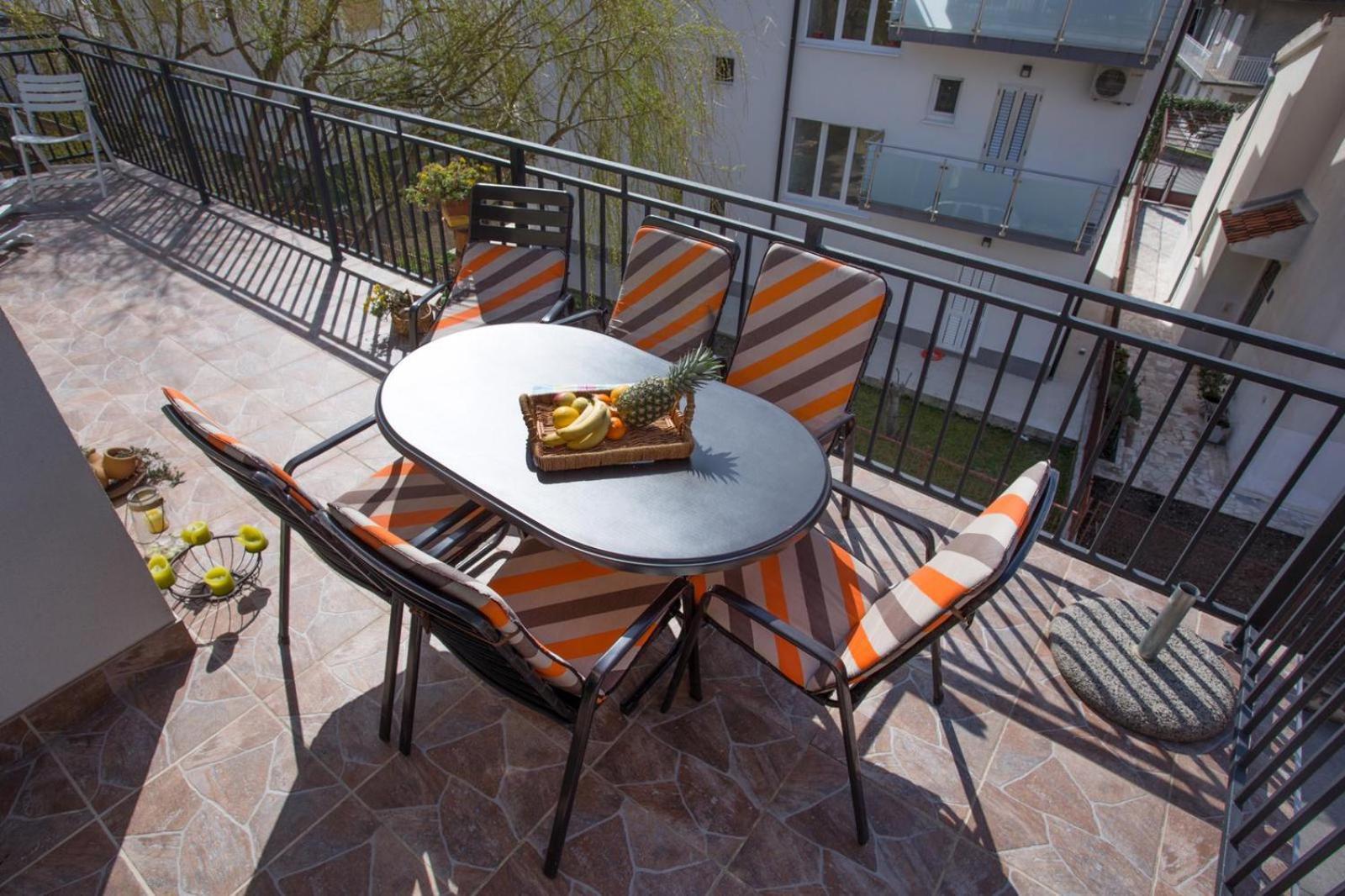 Tip Deluxe Apartment Podstrana Exterior photo