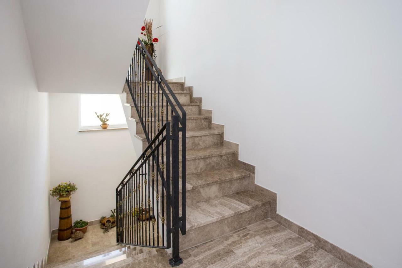 Tip Deluxe Apartment Podstrana Exterior photo