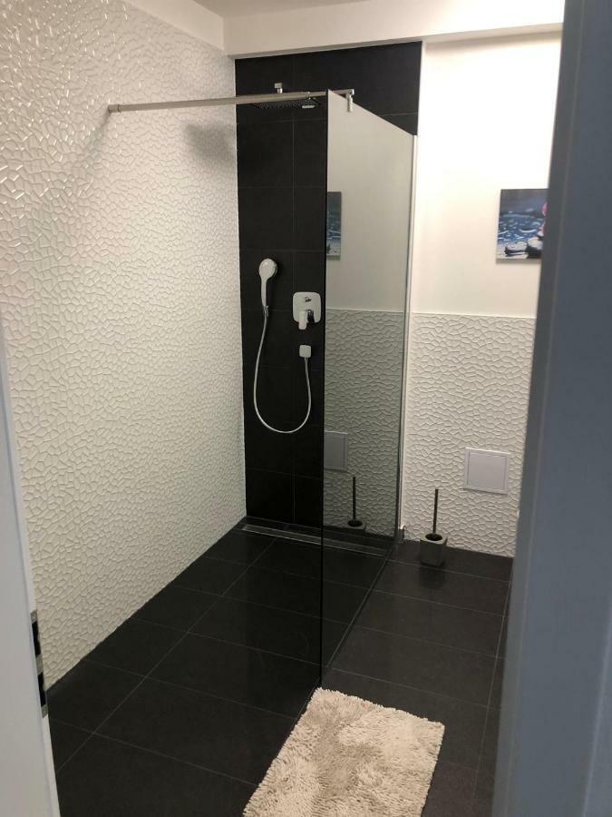 Tip Deluxe Apartment Podstrana Exterior photo
